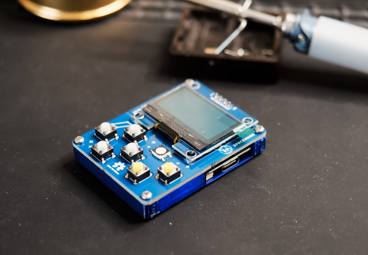 HackHeld Vega closed case