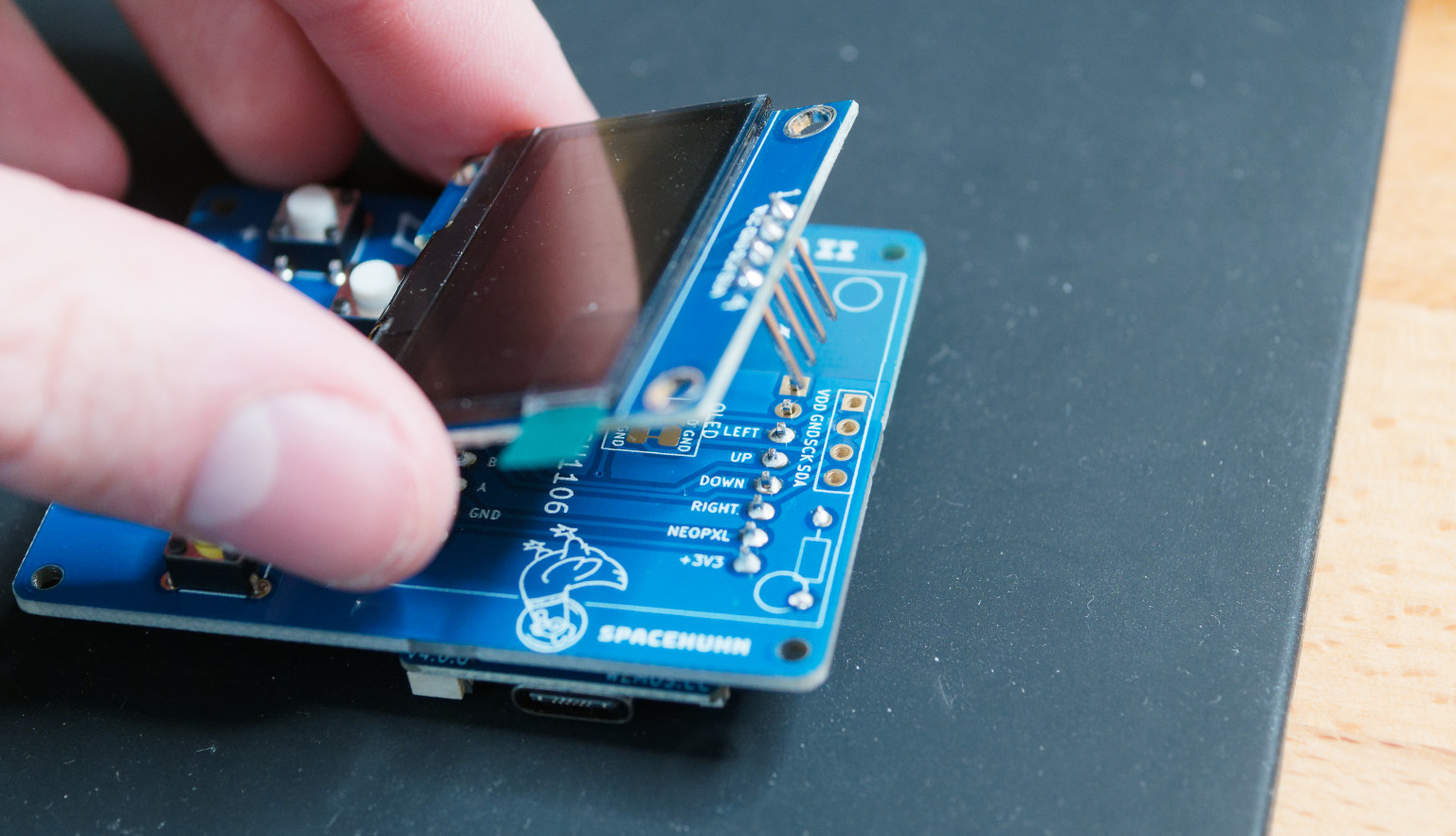 Placing OLED onto HackHeld PCB